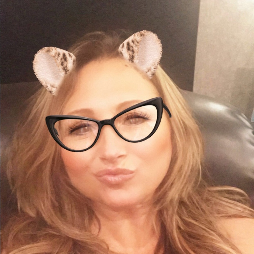 Meet your Posher, Stacey